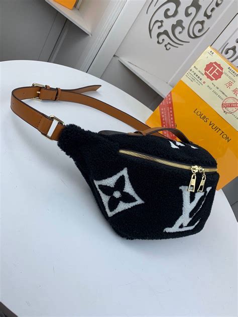 louis vuitton fluffy fanny pack